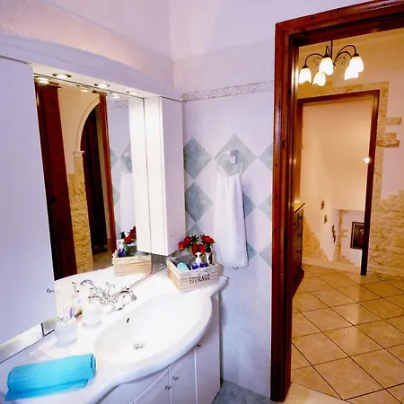 Holiday home Liapades House Gardelades